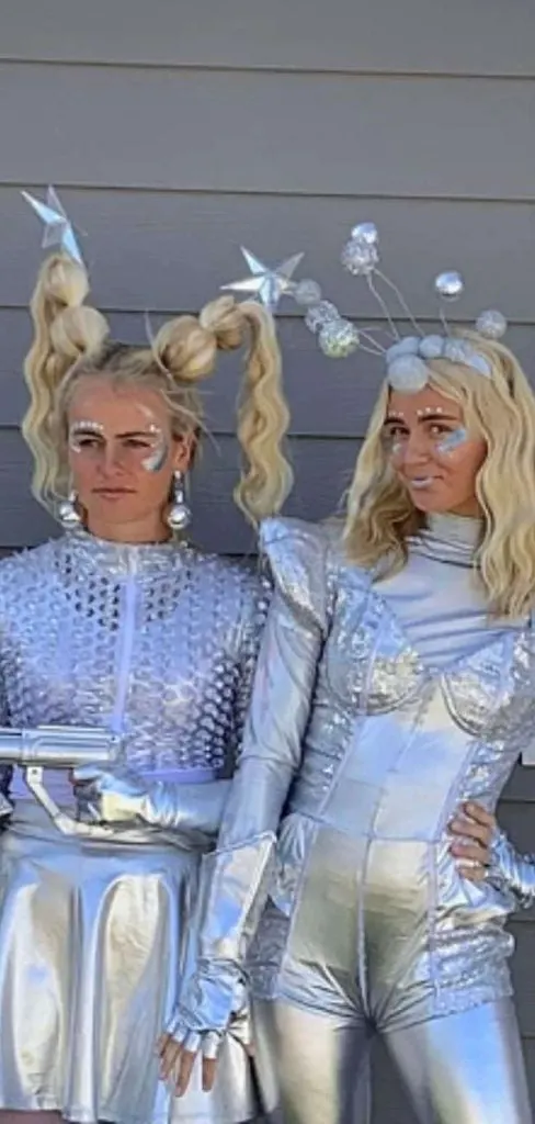 WINTER WONDERLAND PARTY OUTFIT