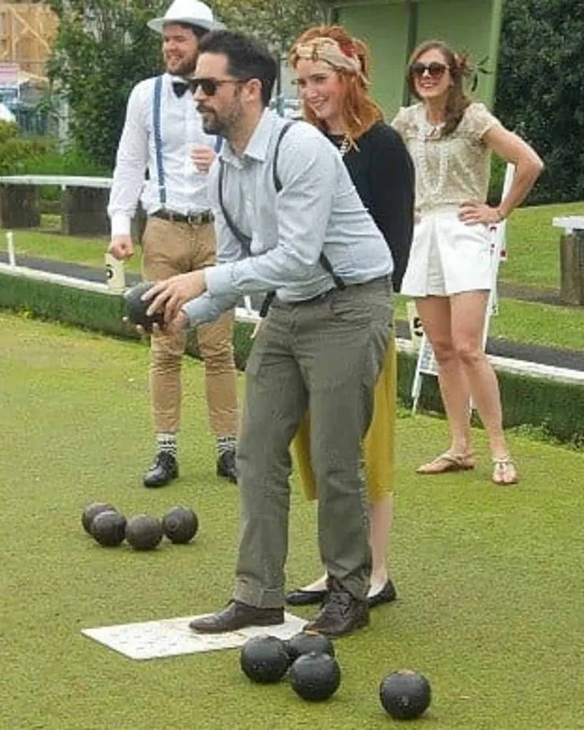 retro lawn bowl party outfit