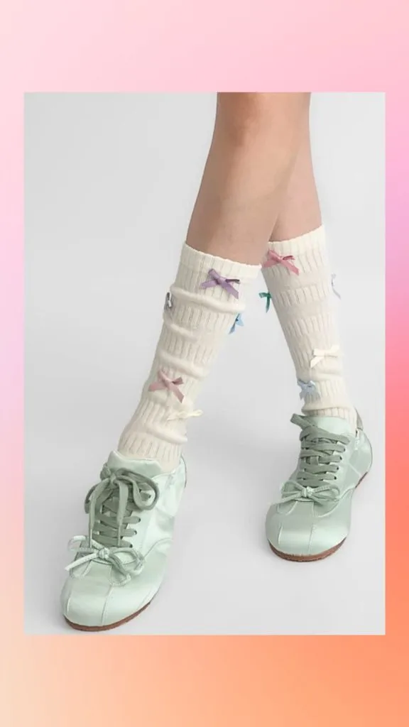 socks and sneakers outfits