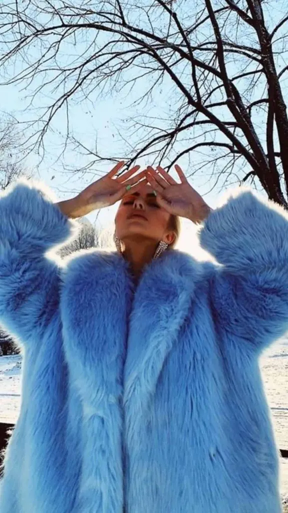 blue faux fur jacket What to wear to play in snow