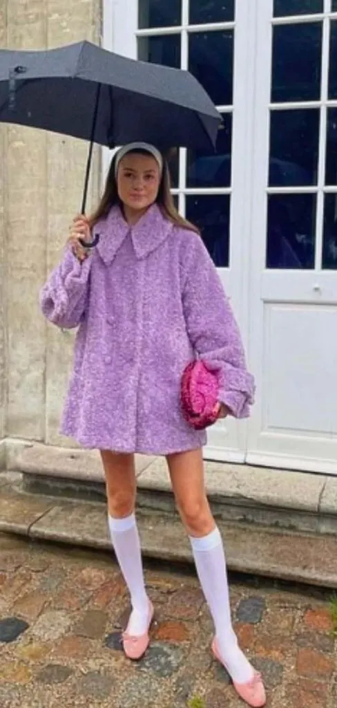 white knee high socks outfit