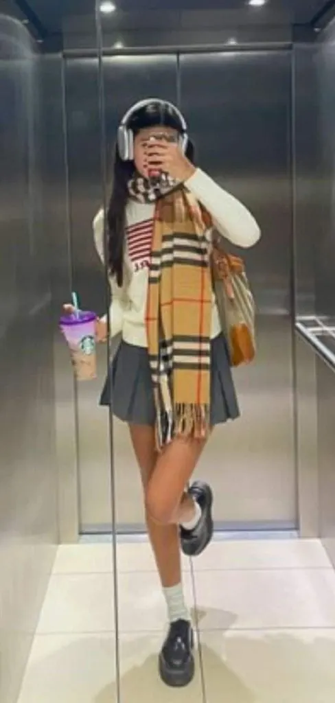 Burberry scarf outfit school girl