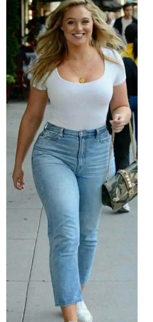 clubbing outfit over 40 years old jeans