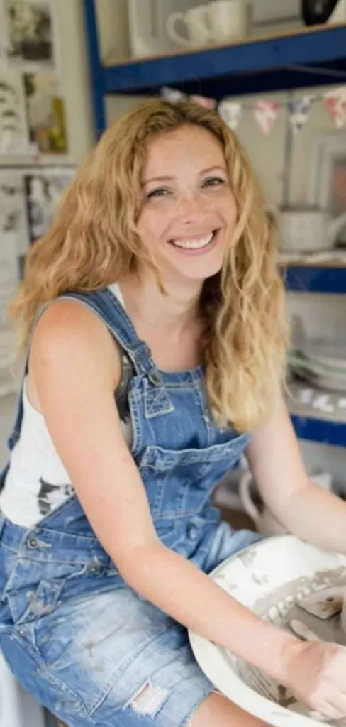 what to wear when doing pottery