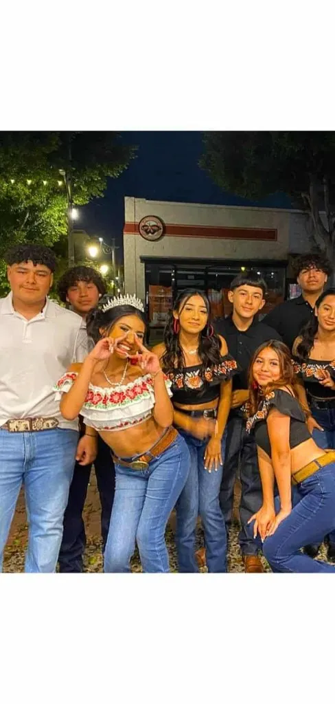 baile sorpresa outfits mexican girl outfit