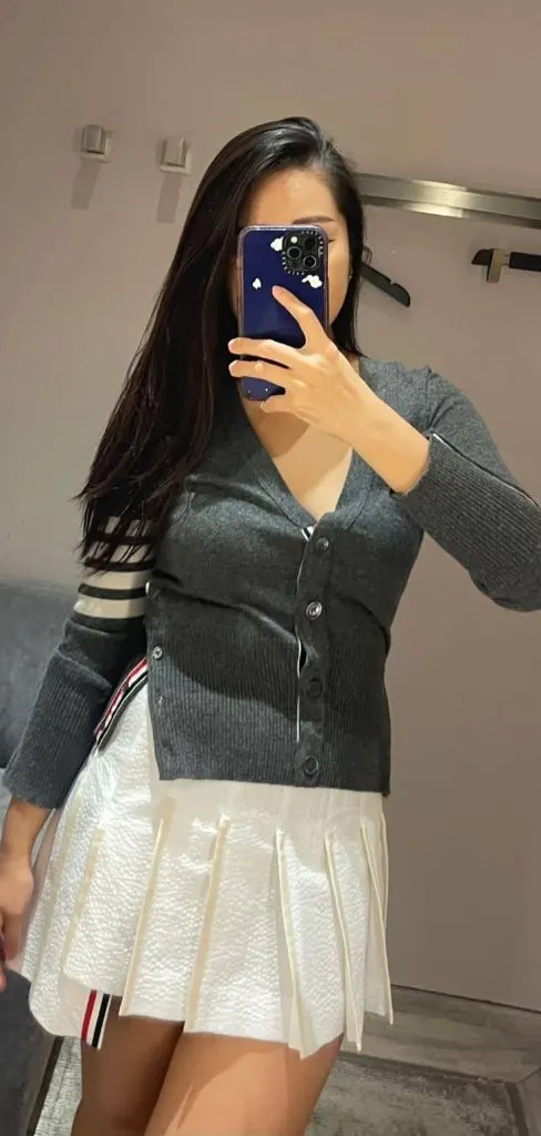 mini skirt outfit preppy