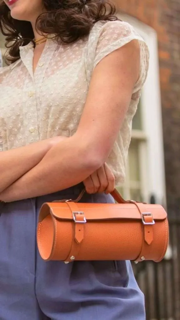 old school brand Cambridge satchel