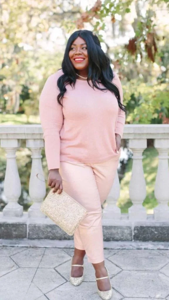 CHUBBY GIRL pink monochrome outfit