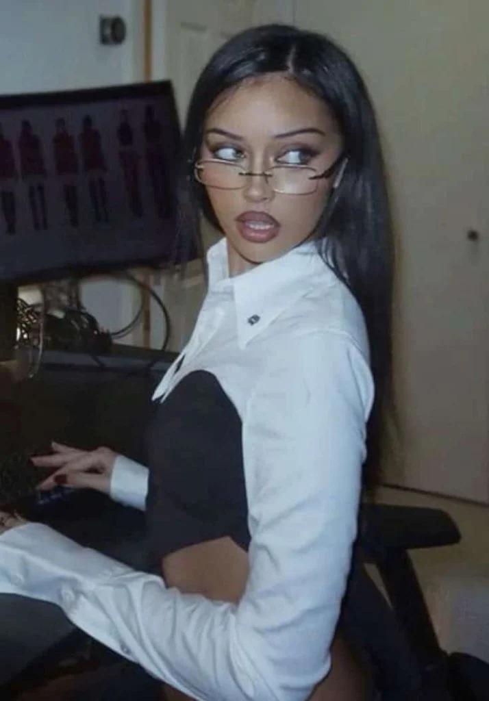 clear frame glasses aesthetic