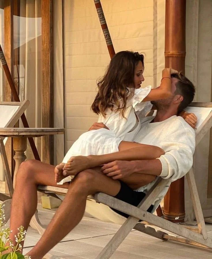 what to wear couple massage