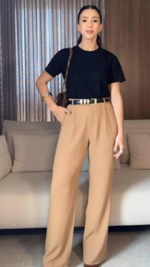 How to dress up t-shirt for work