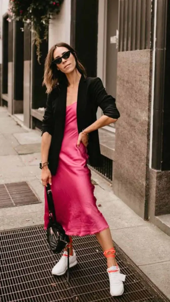 how to dress up sneakers