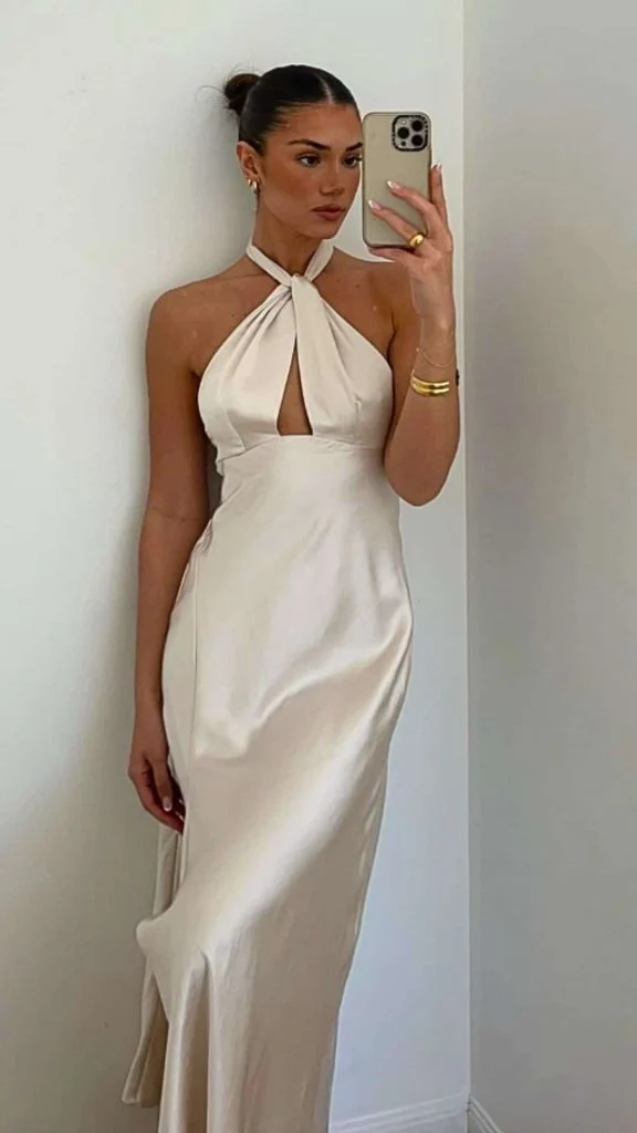 what hairstyle for halter dress