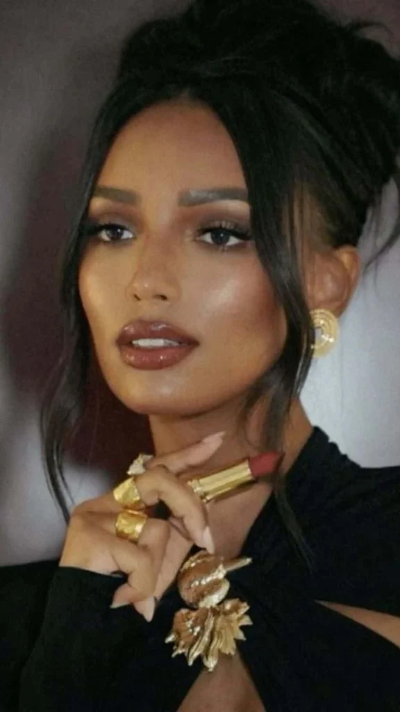 how to dress sharp women