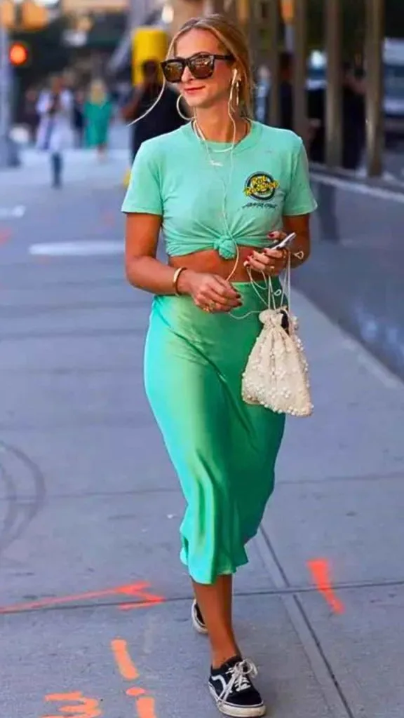 stylish women outfit ideas over 40