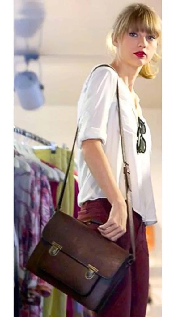 how to wear messenger satchel bag