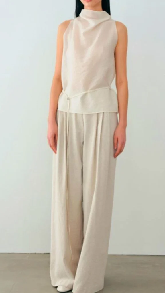 neutral color Japanese outfit ideas