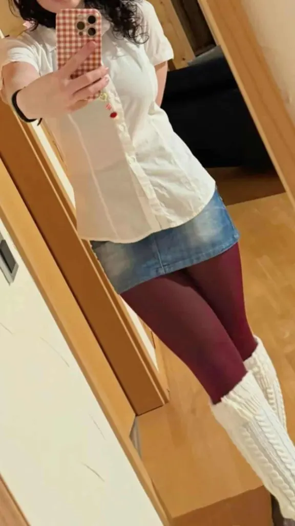 leg warmers and tights 