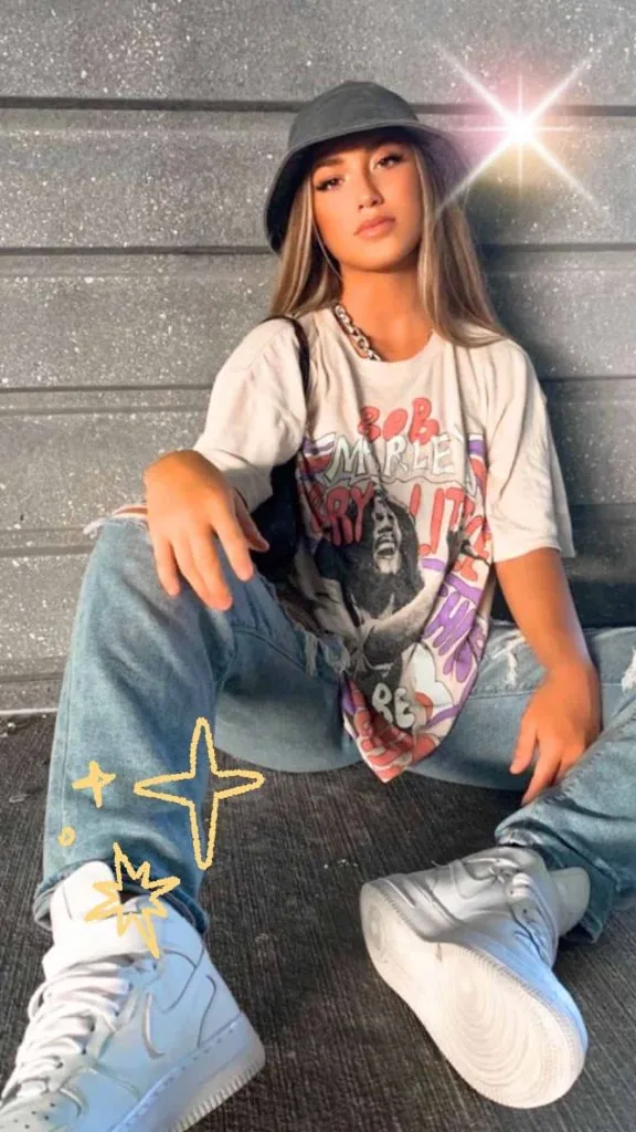 what to wear oversized hat 