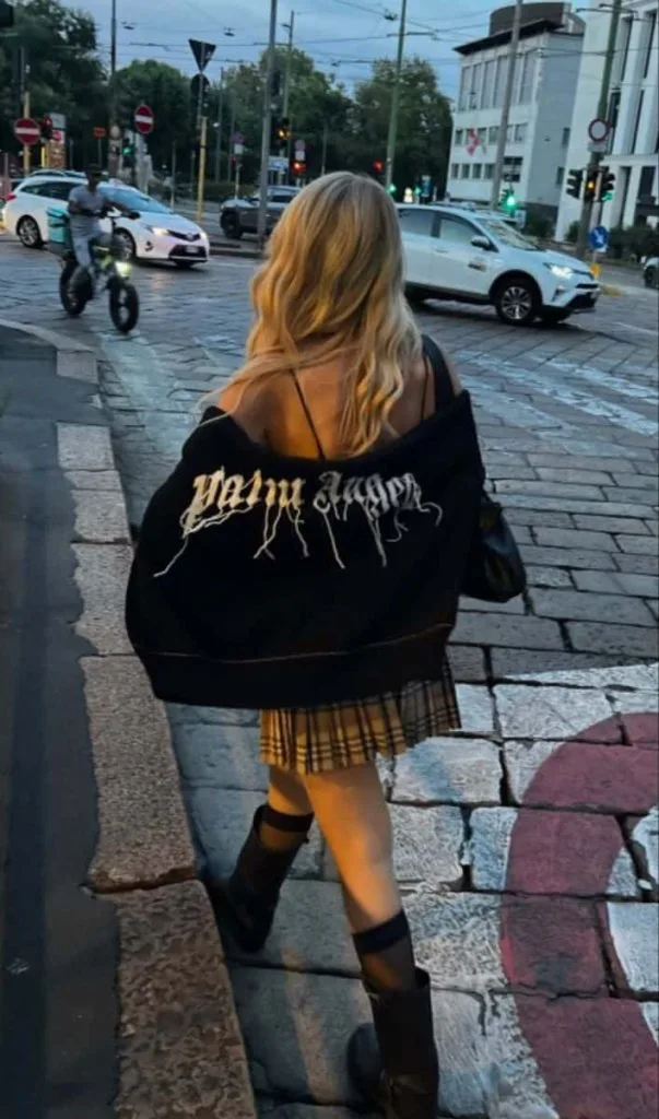 burberry skirt outfit