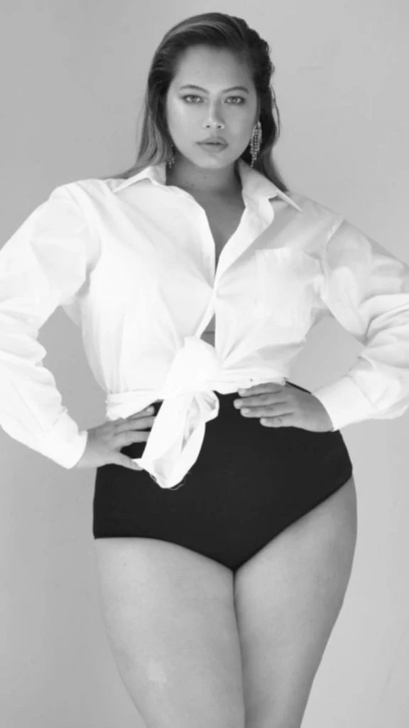 BLACK AND white plus size boudoir photoshoot ideas