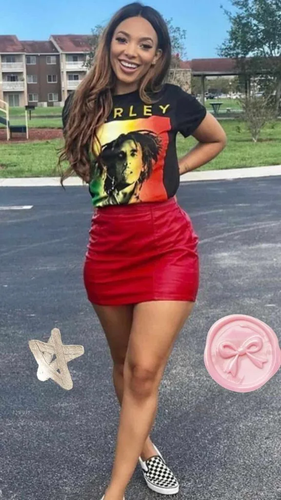 women fashion reggae concert