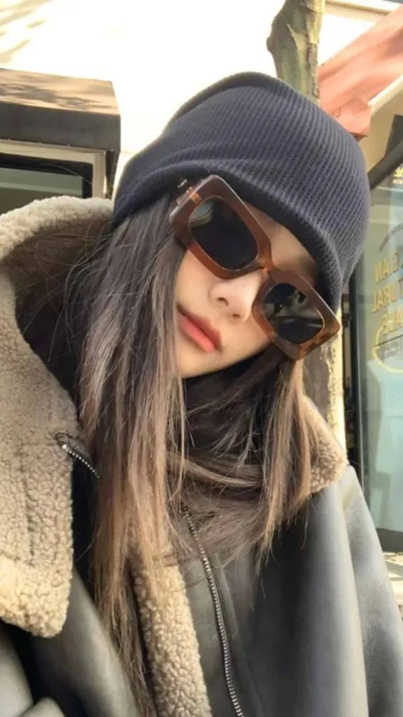 what to wear with beanie