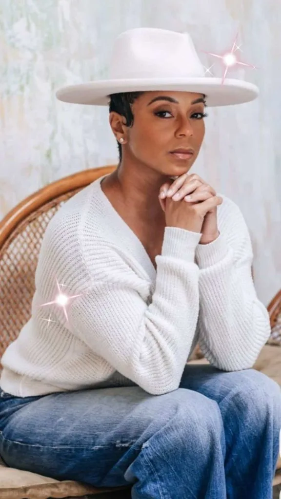 how to wear felt hat