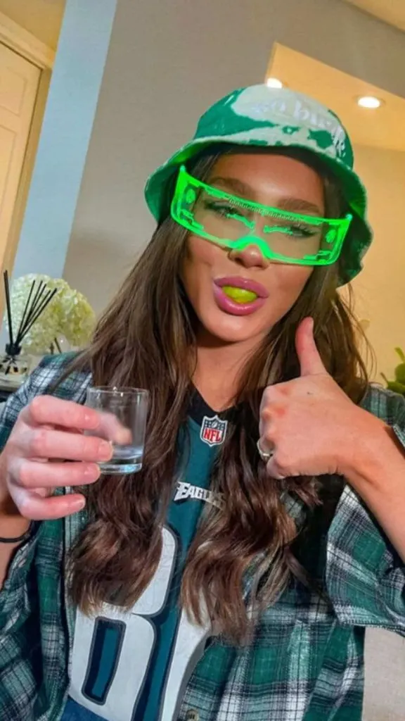 super bowl home party outfit