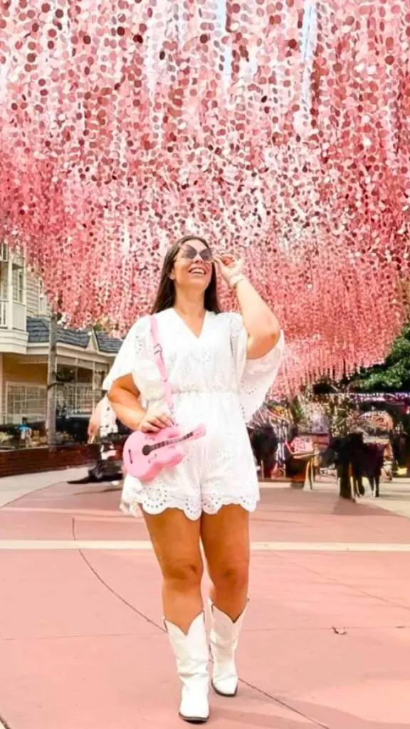 what to wear to Dollywood park