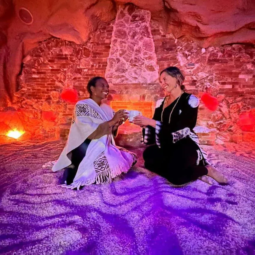 what to wear salt cave