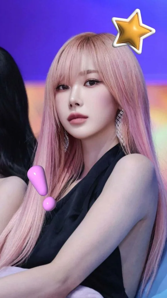 what to wear with pink hair