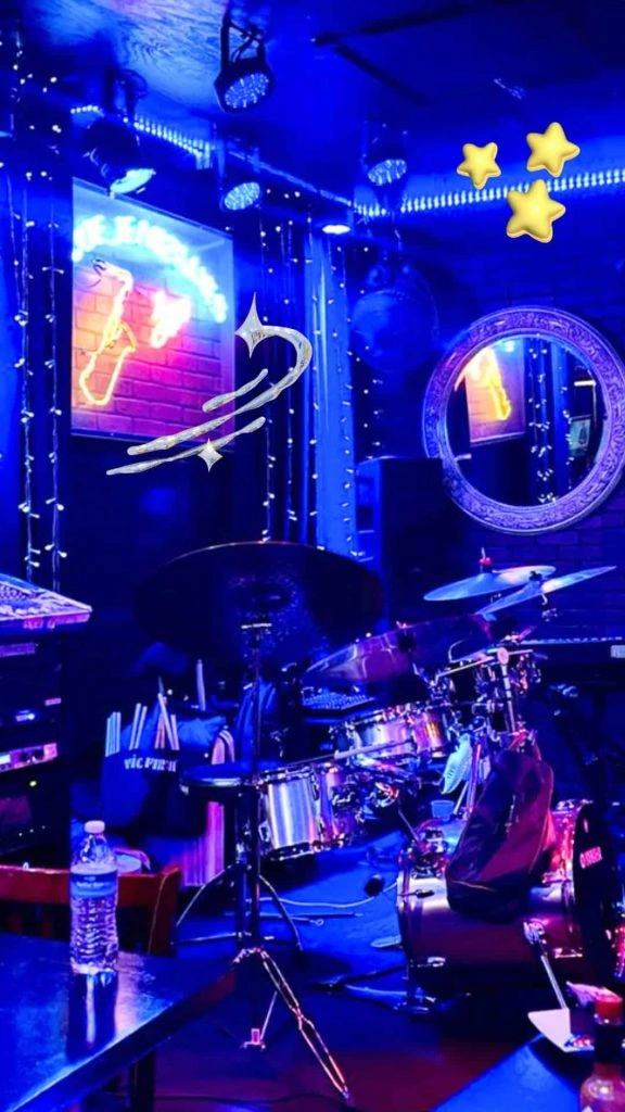 what to wear to blues festival