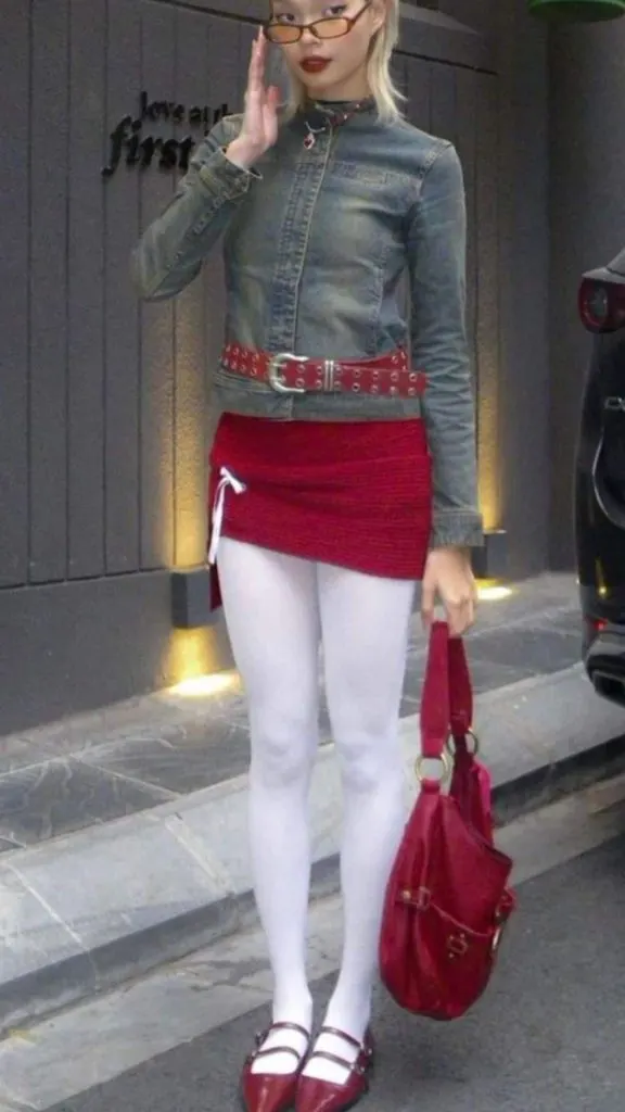 chic white tight outfit idea