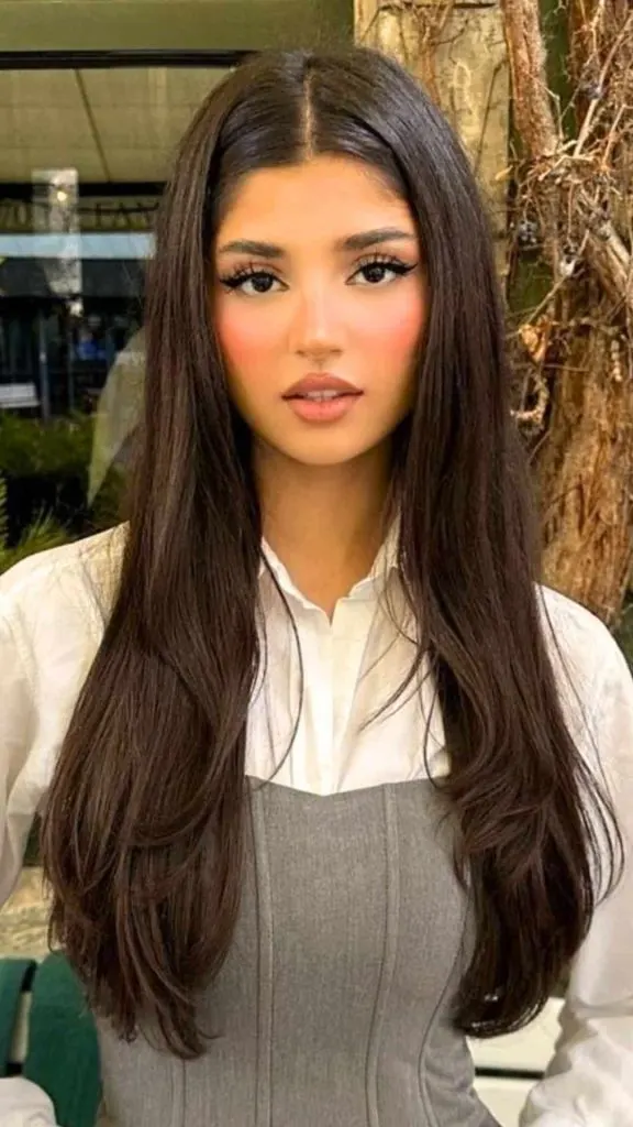Best colors for brunettes
