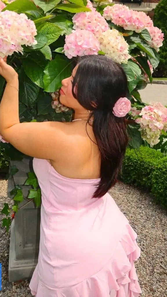 Plus size pink dresses