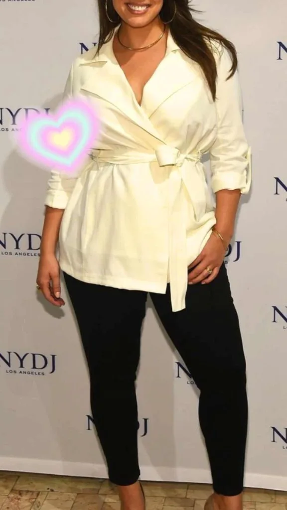 what to wear large chest women