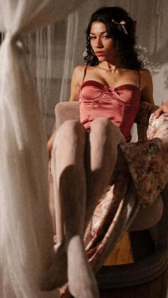 vintage boudoir boudoir photography white tights