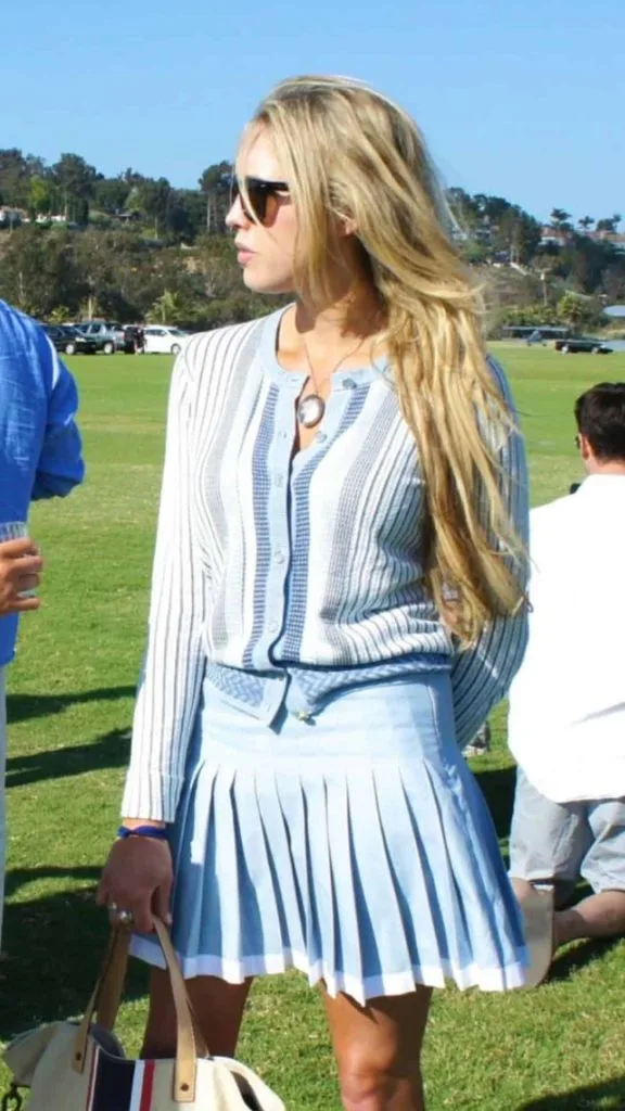 preppy Hamptons party attire