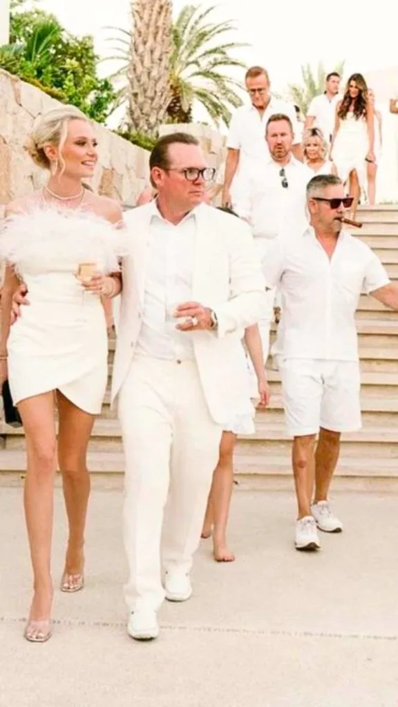 hamptons white party Hamptons White Party OUTFIT