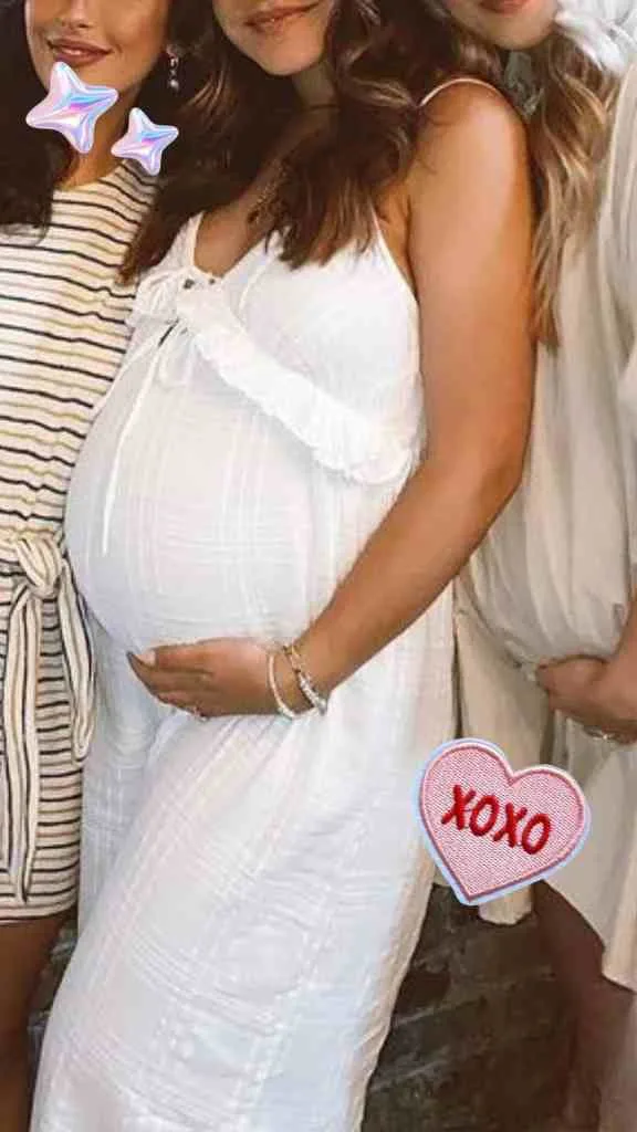 nesting party outfit