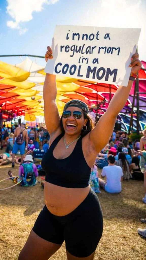 pregnancy festival outfits