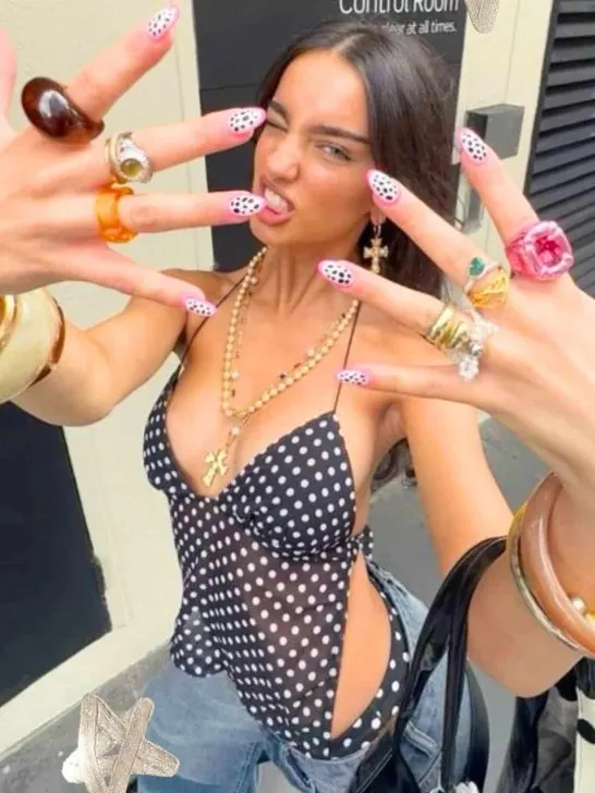 *2026* 15 nail appointment outfit (serving + comfy) & girlโs tips!