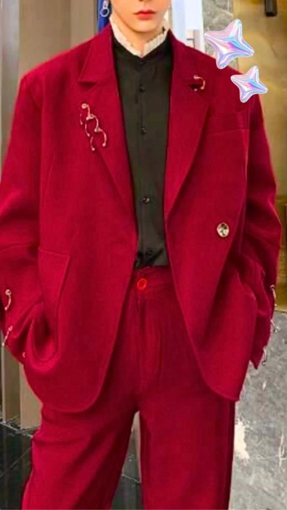 homecoming outfit guy red