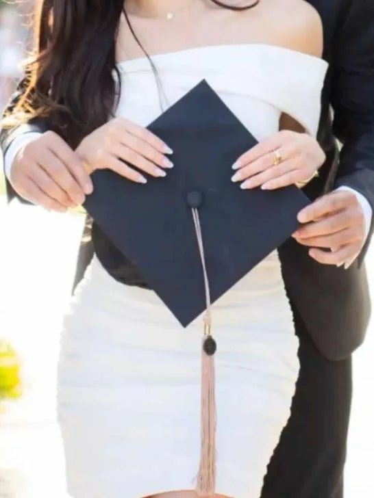 *2026* What to wear to girlfriend’s graduation? 10 outfits!