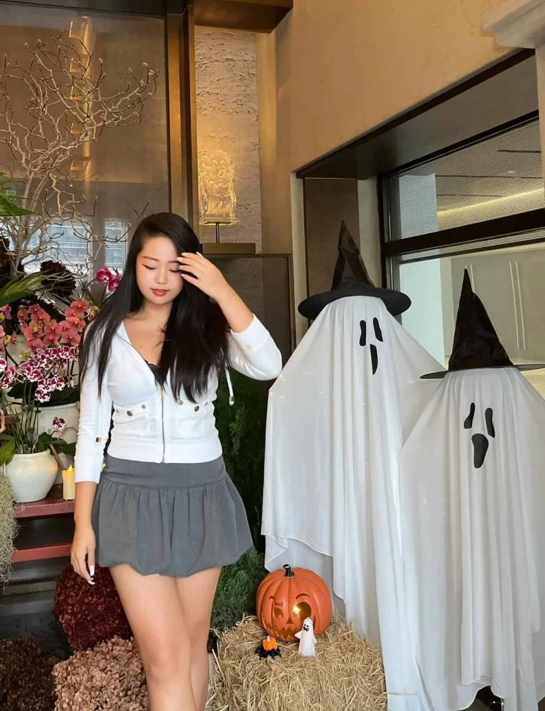 white hoodie juicy couture