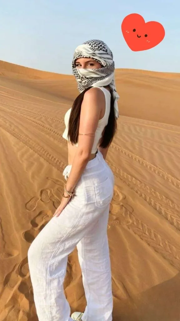 desert outfit ideas dubai