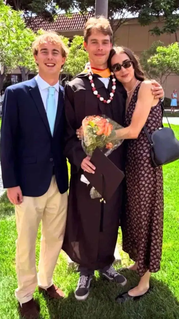 what to wear to graduation What to wear to graduation as guests