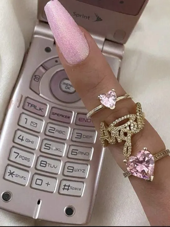 6 aesthetic ways to wear rings/ stack rings❤️! + oddly specific hacks