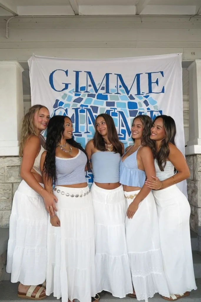 Mamma Mia Aesthetic Outfits